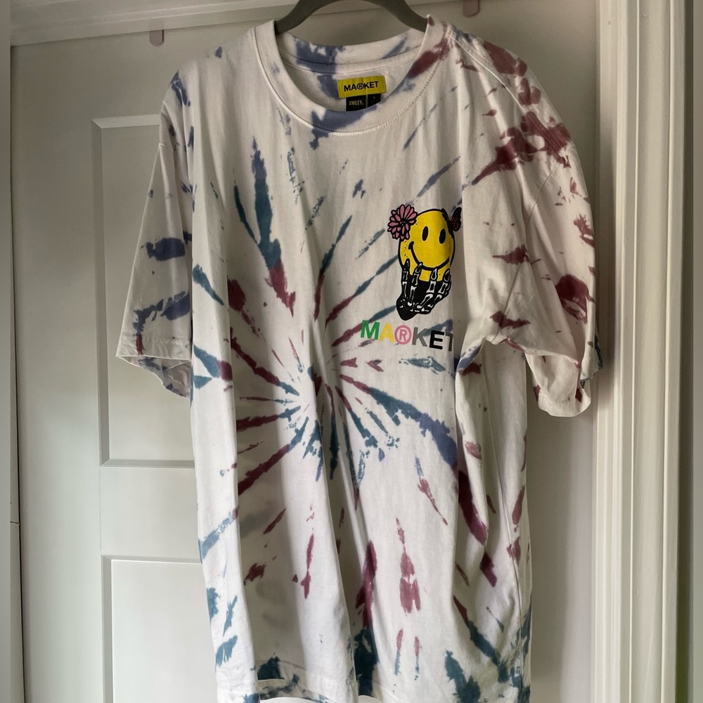 Market x Smiley tie dye tee